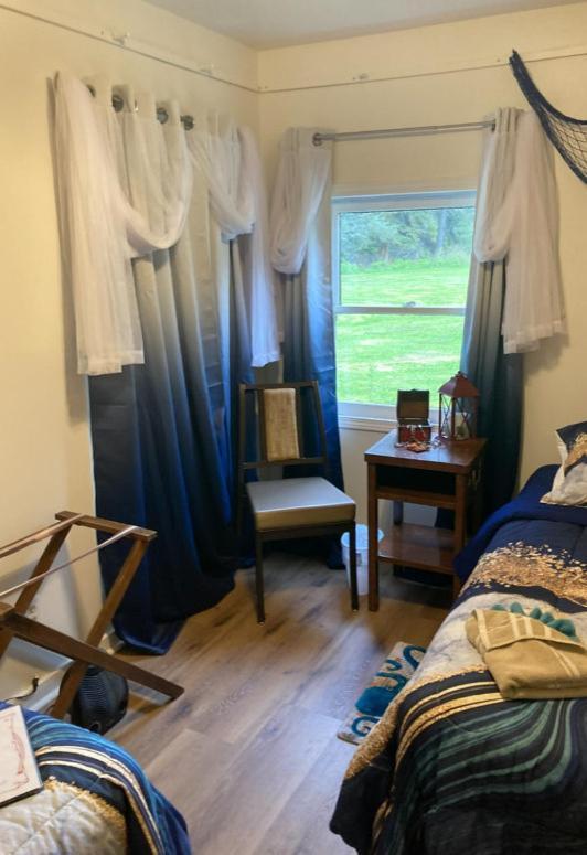 Nauti Otter Inn And Yurt Village Seward Room photo
