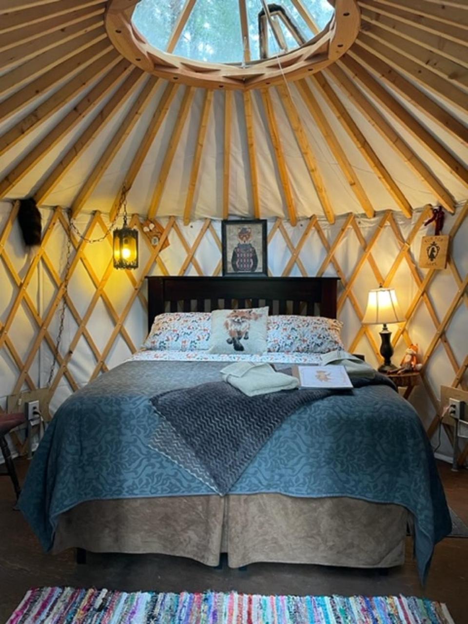 Nauti Otter Inn And Yurt Village Seward Room photo