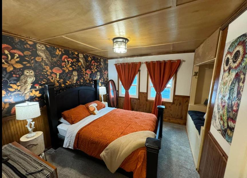Nauti Otter Inn And Yurt Village Seward Room photo